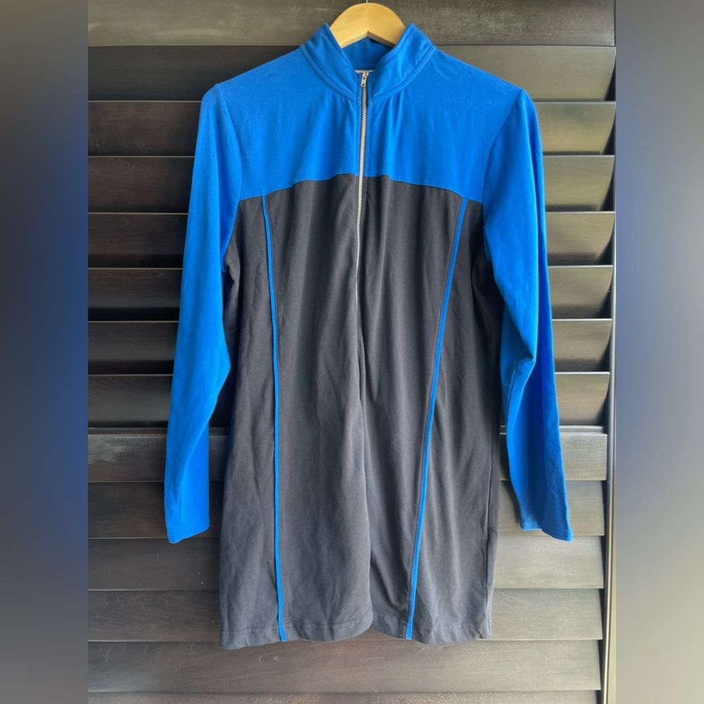 Avenue Blue and Black color block zip Jacket New with Tags Size 14/16